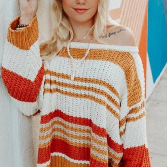 Oversized Colorful Striped Sweater - Picture 3 of 11